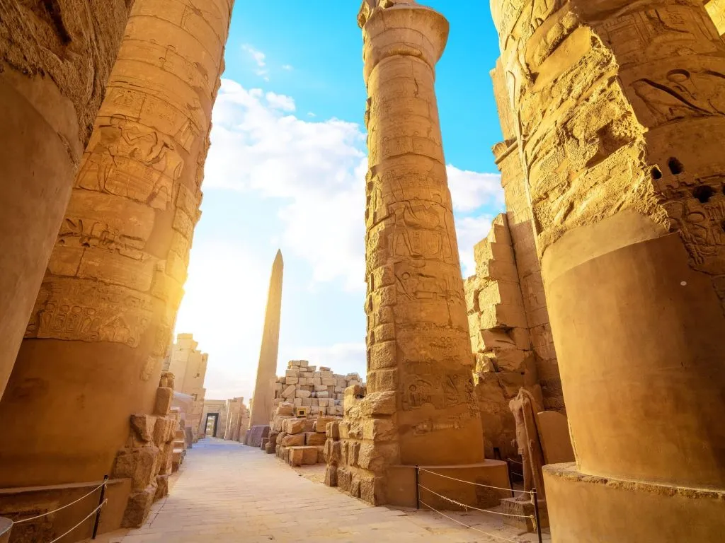 Однодневная экскурсия в Луксор из Хургады luxor-temple-karnak-2.jpg