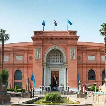 ✨🏛️ Egyptian Museum & Tahrir Square Tour – Dive into Egypt’s Ancient Treasures 🏺📜
