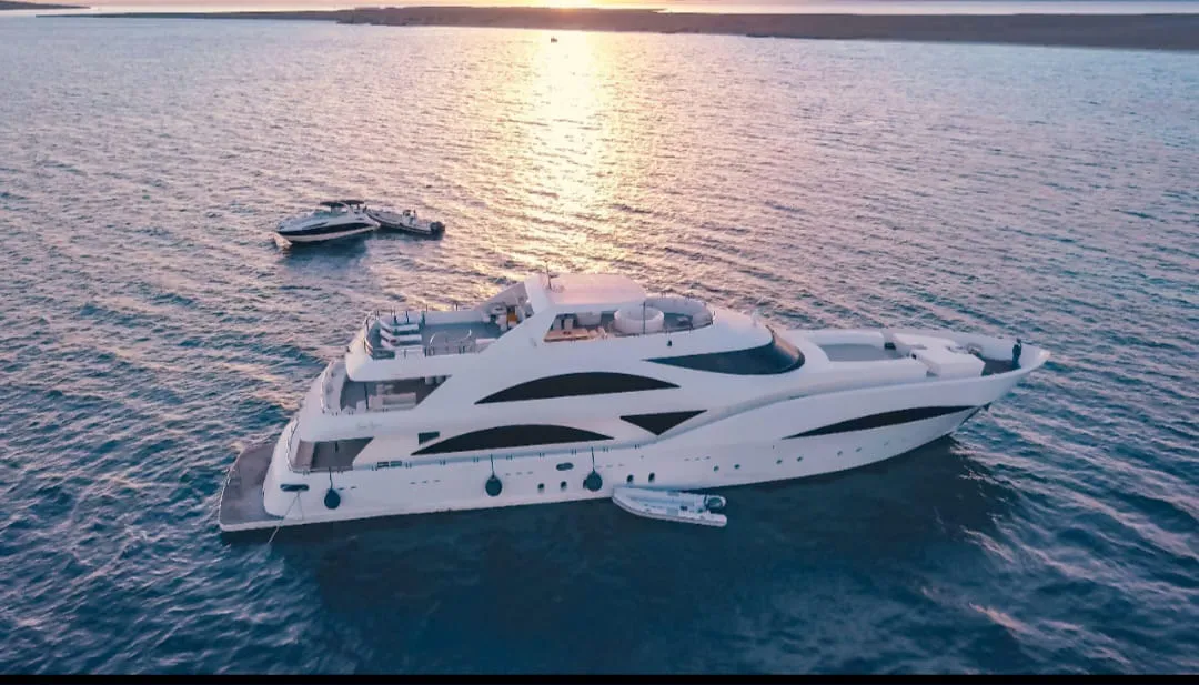 Luxury Vip Yacht trip in EL Gouna